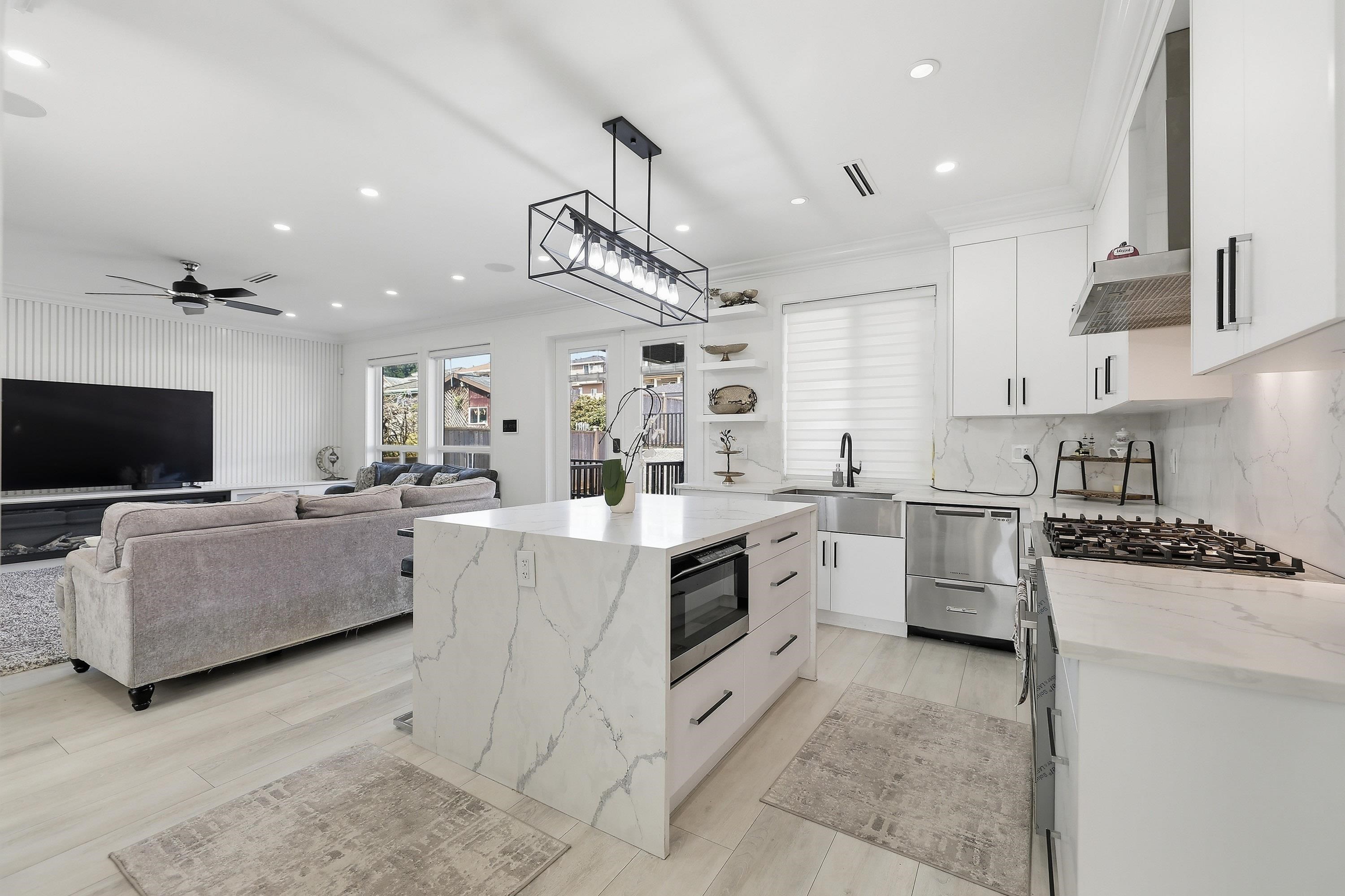 Additional image 5 of 8061 11th Avenue, Burnaby, BC, V3N 2N8