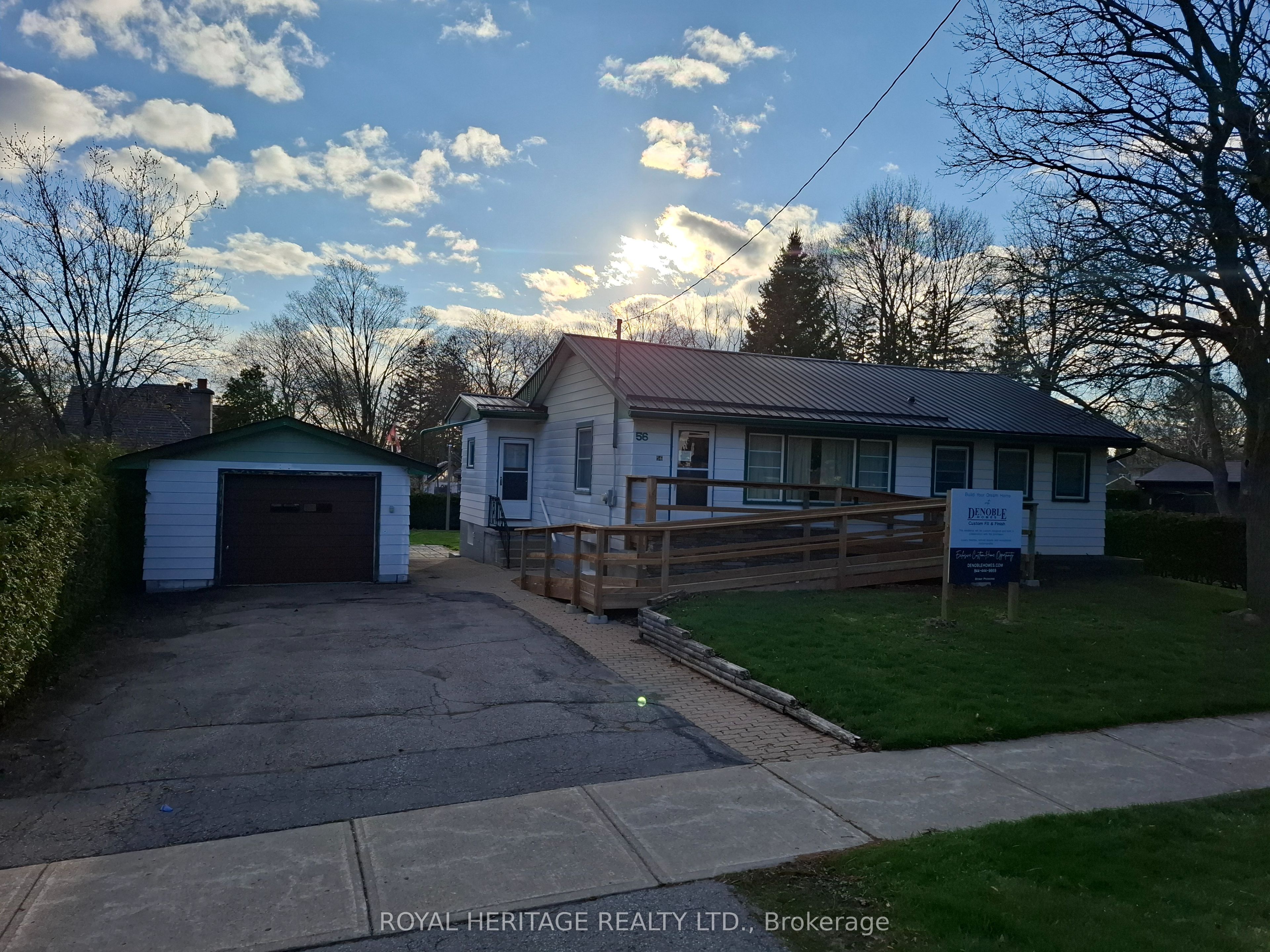 56 Queen Street, Whitby, ON, L1M 1C4