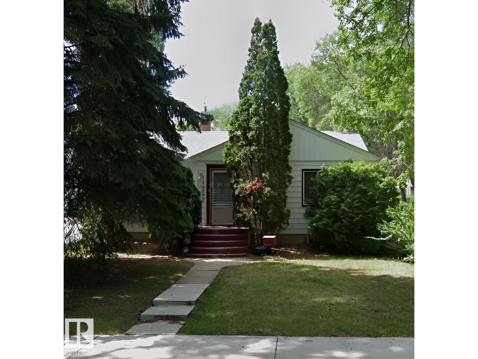 11242 56 Street NW, Edmonton, AB, T5W3S2