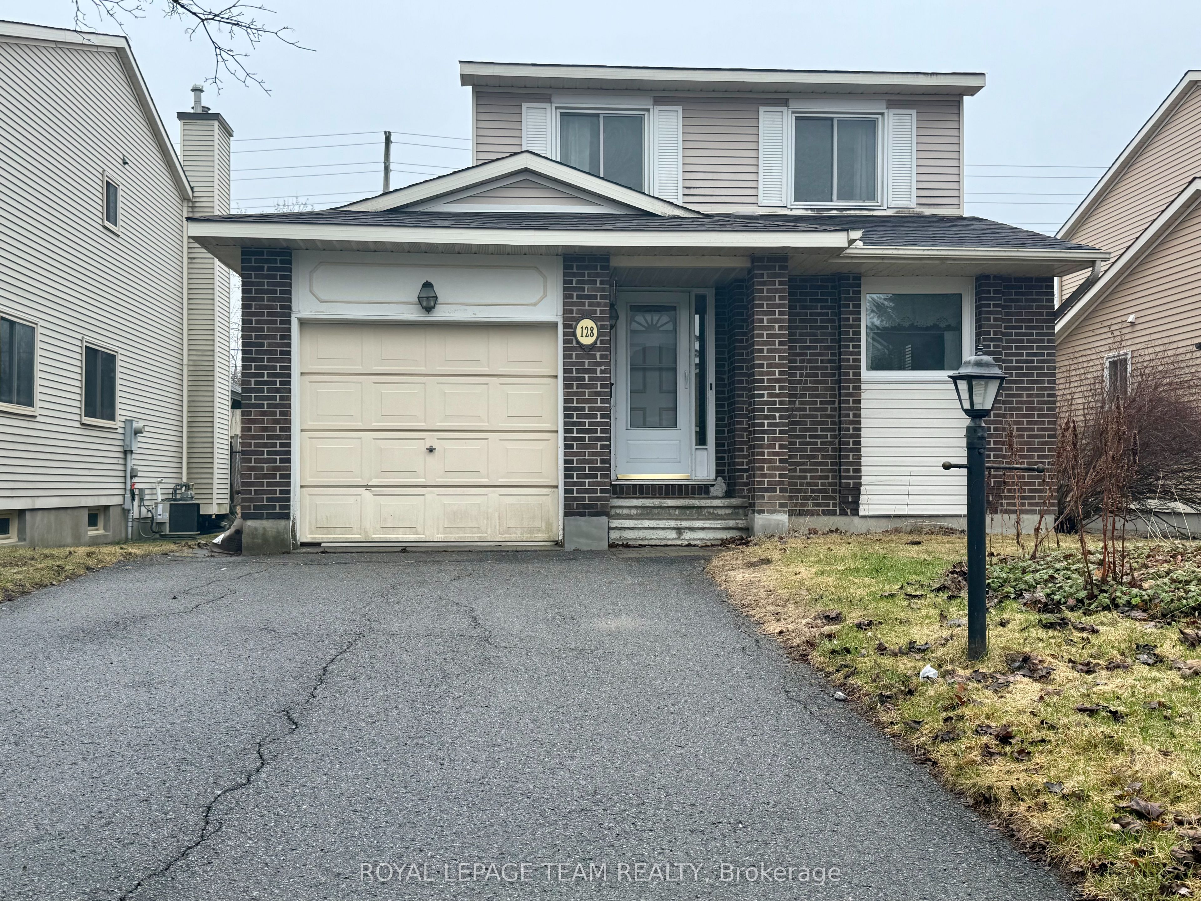 128 Pinetrail Crescent, Ottawa, ON, K2G 5A1