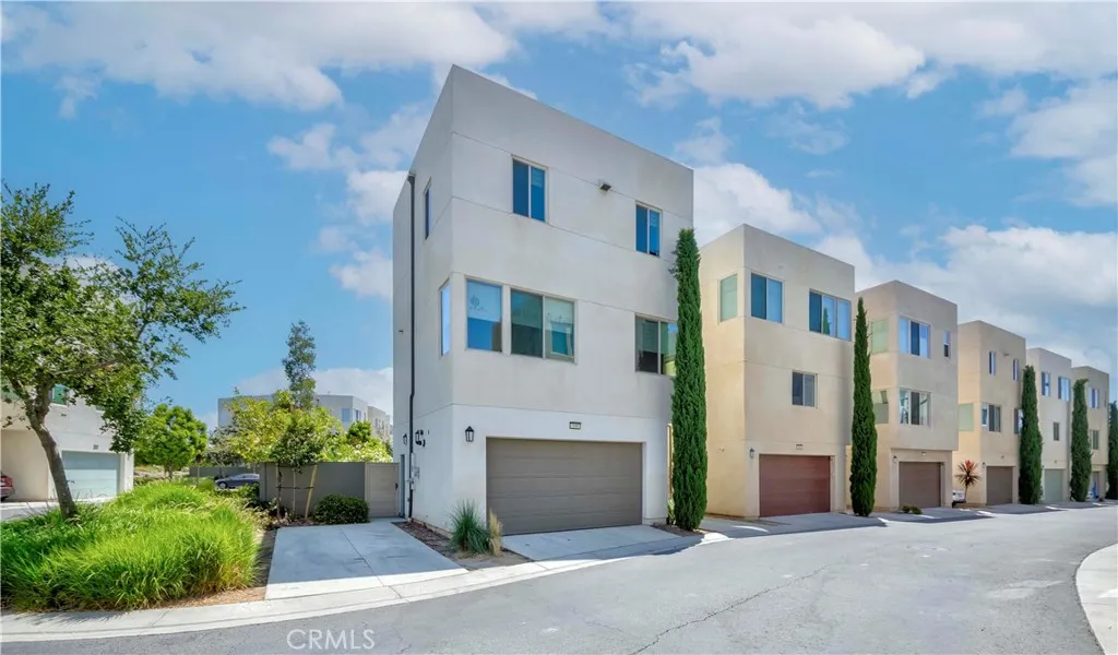 195 Stellar, Irvine, CA 92618