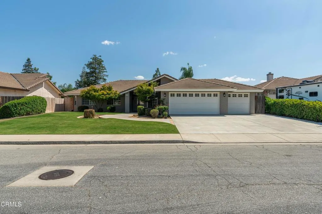 Additional image 91 of 11123 Coachlight Court, Bakersfield, CA 93312