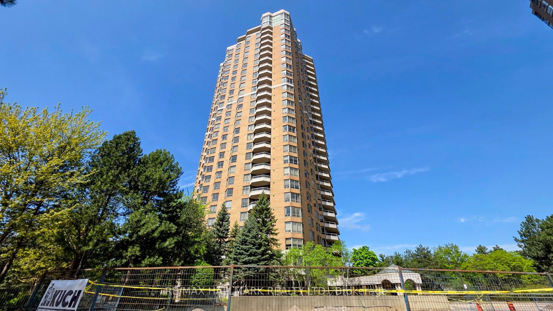 1610-89 Skymark Drive, Toronto, ON, M2H 3S6
