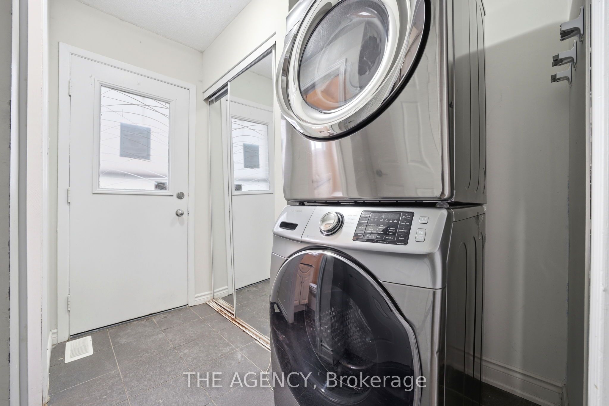 Additional image 6 of 416 Hansen Road N, Brampton, ON, L6V 3P7