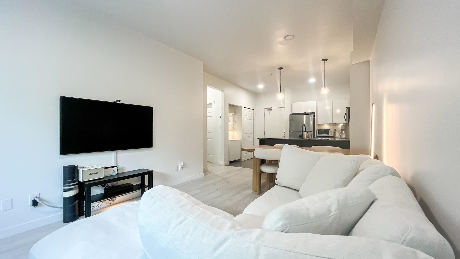 Additional image 5 of 215-13733 107a Avenue, Surrey, BC, V3T 0B7
