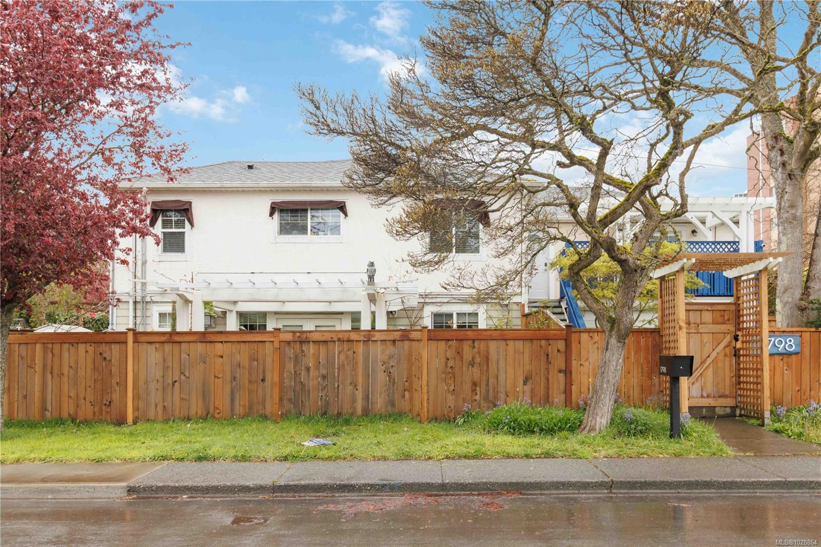 Additional image 2 of 1796 Denman Street, Victoria, BC, V8R 1Y4
