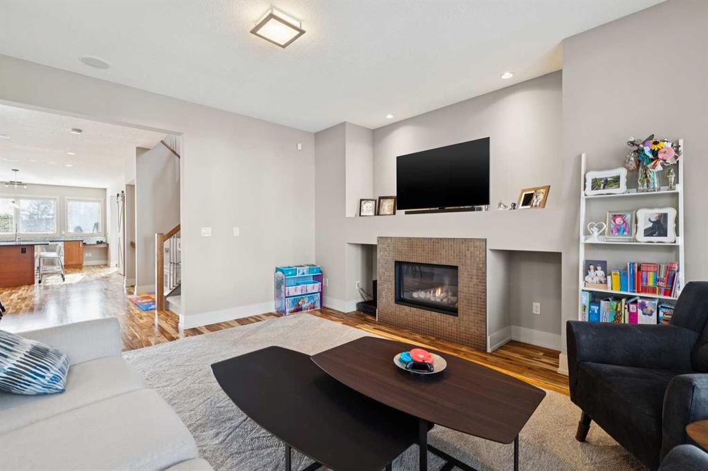 Additional image 6 of 2814 41 Street SW, Calgary, AB, T3E 3K8