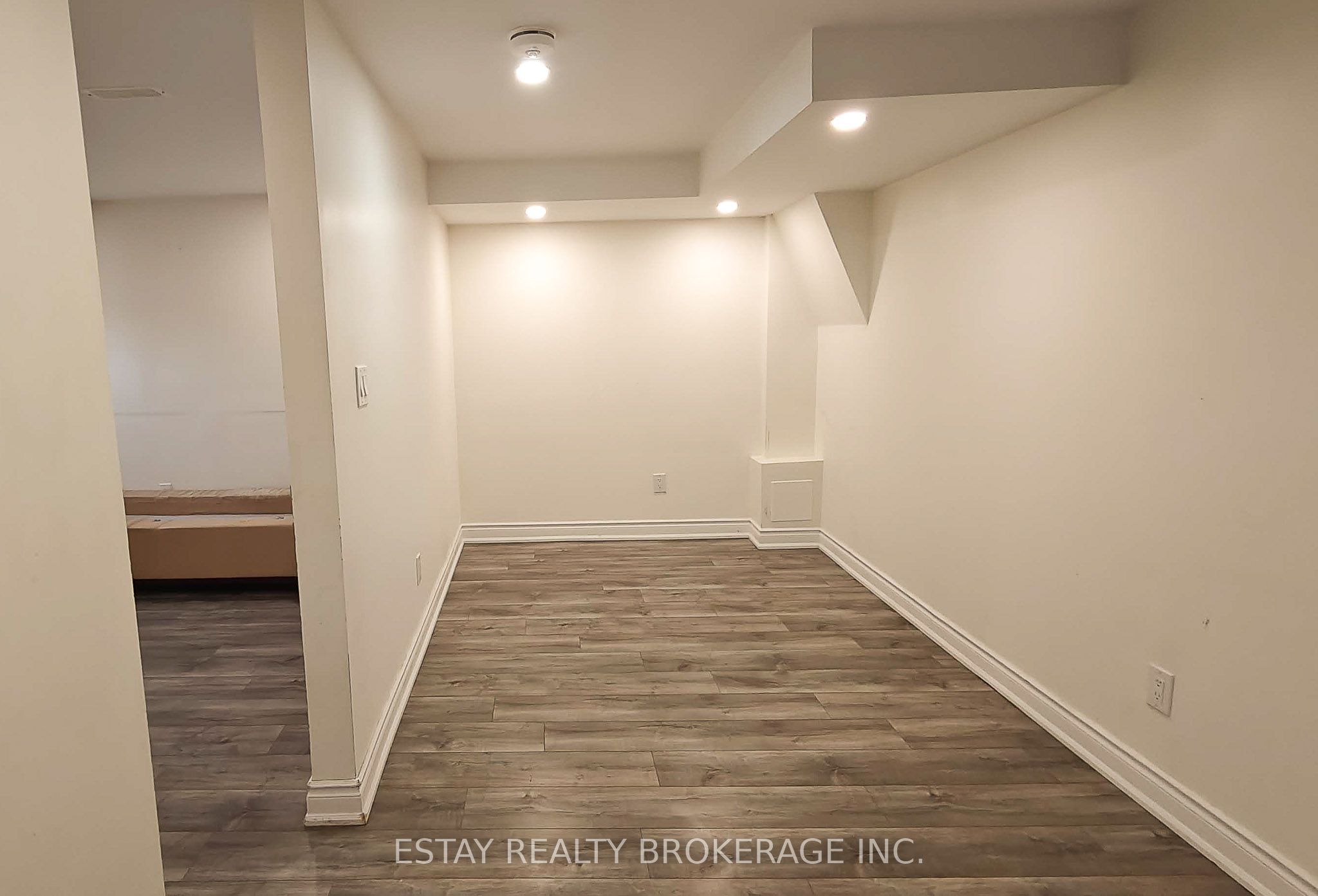 Additional image 3 of Basement-6 Reynolds Crescent, Aurora, ON, L4G 7X7