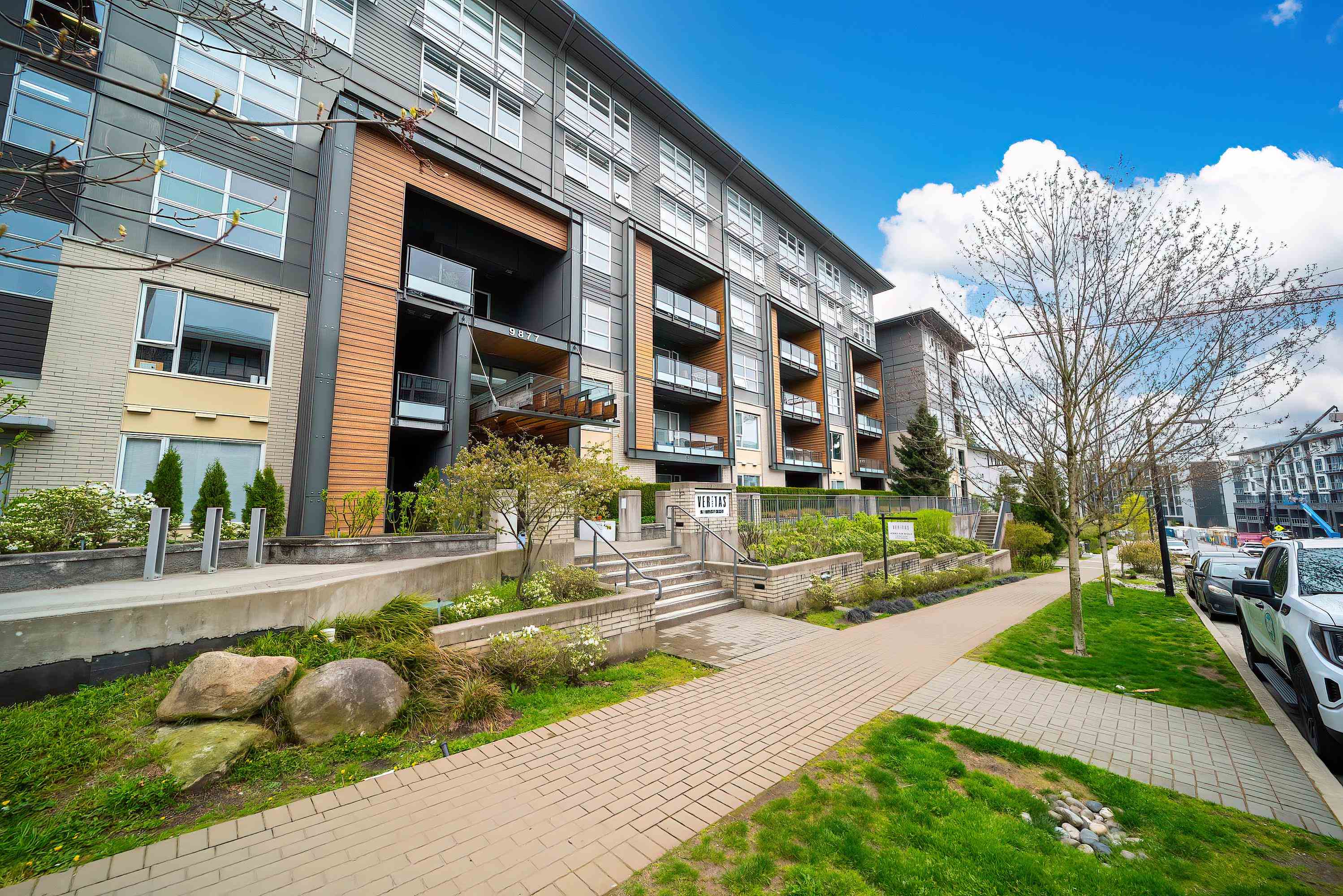 310-9877 University Crescent, Burnaby, BC, V5A 0E5