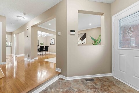 Additional image 8 of 82 Westpointe Crescent, Ottawa, ON, K2G 5Y8