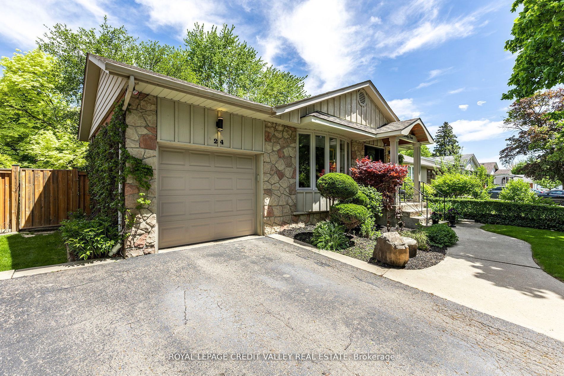 Additional image 2 of 24 Ladore Drive, Brampton, ON, L6Y 1V5