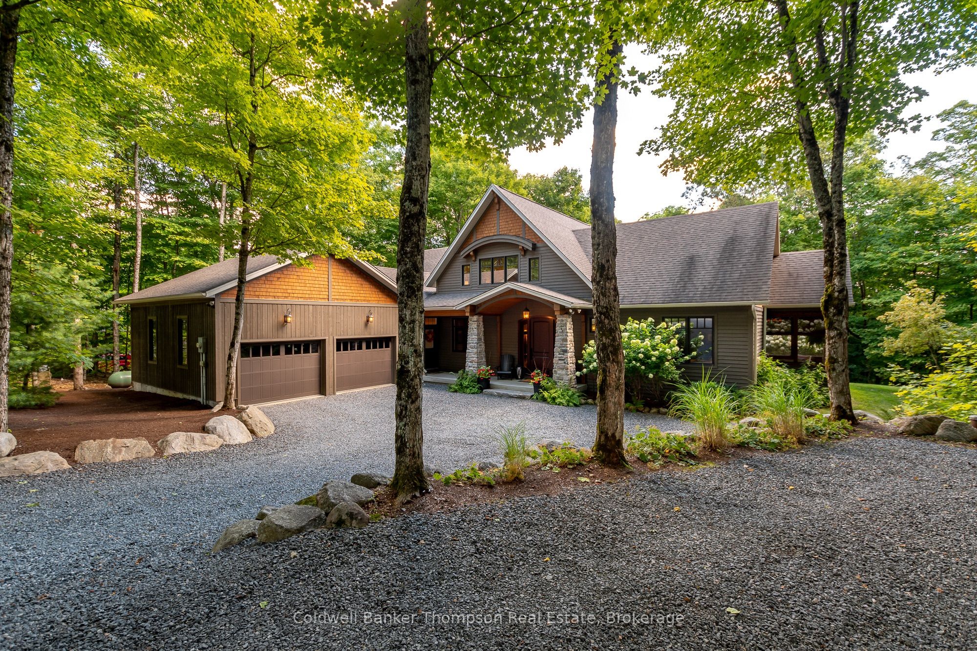 11 Forest Hill Lane, Huntsville, ON, P1H 2N5