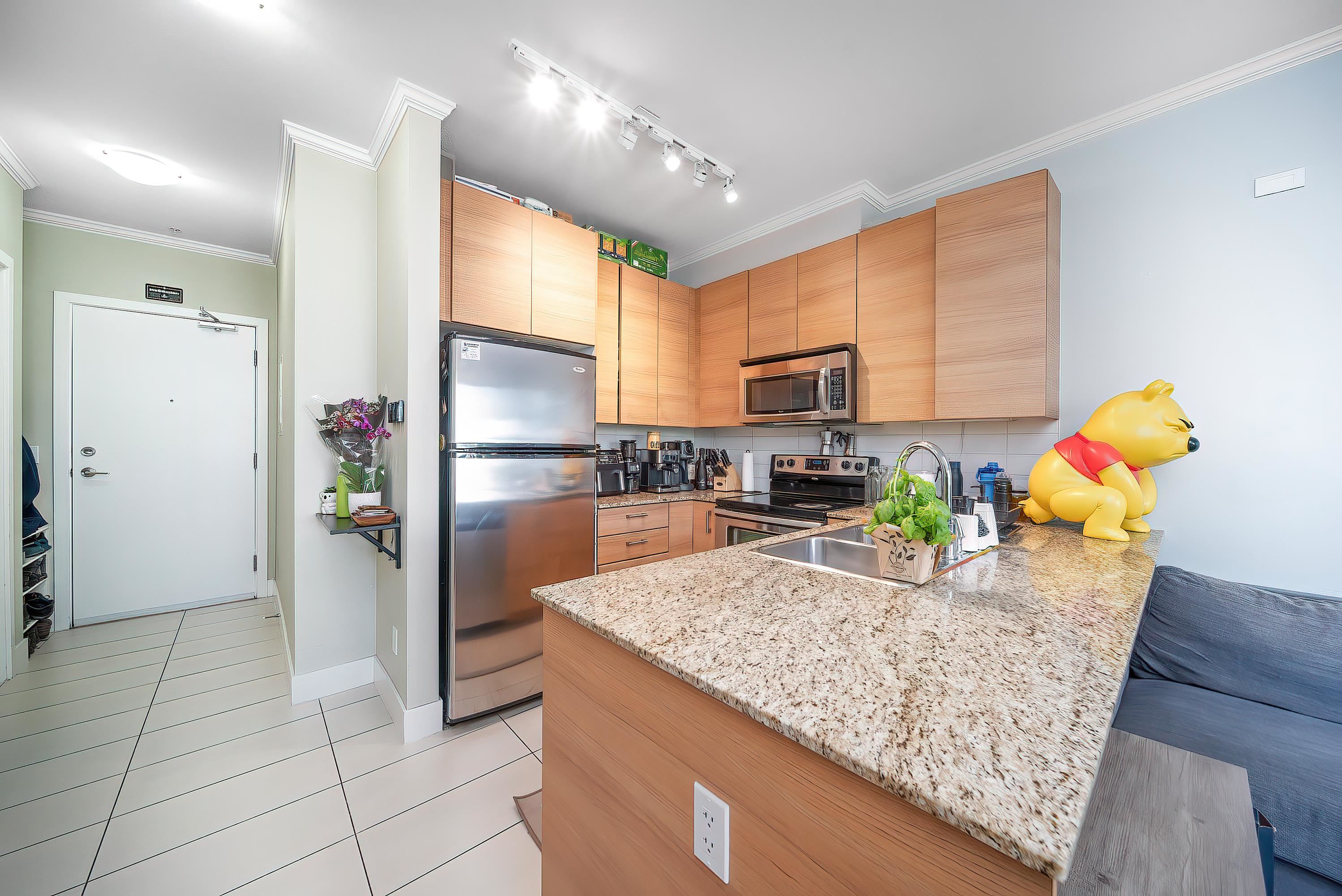 Additional image 2 of 214-5788 Sidley Street, Burnaby, BC, V5J 5E5