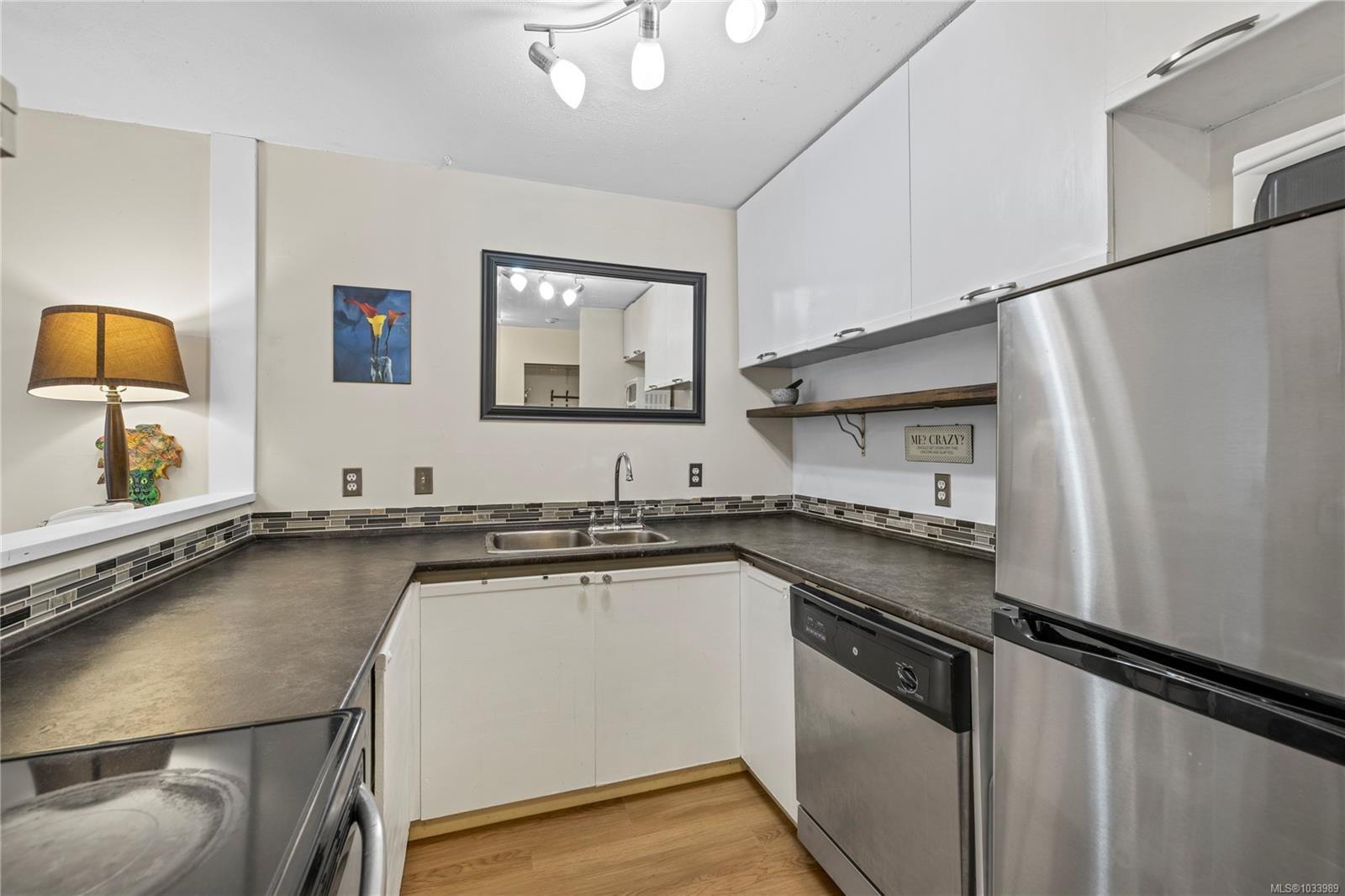 Additional image 3 of 101-481 Kennedy Street, Nanaimo, BC, V9R 2J4