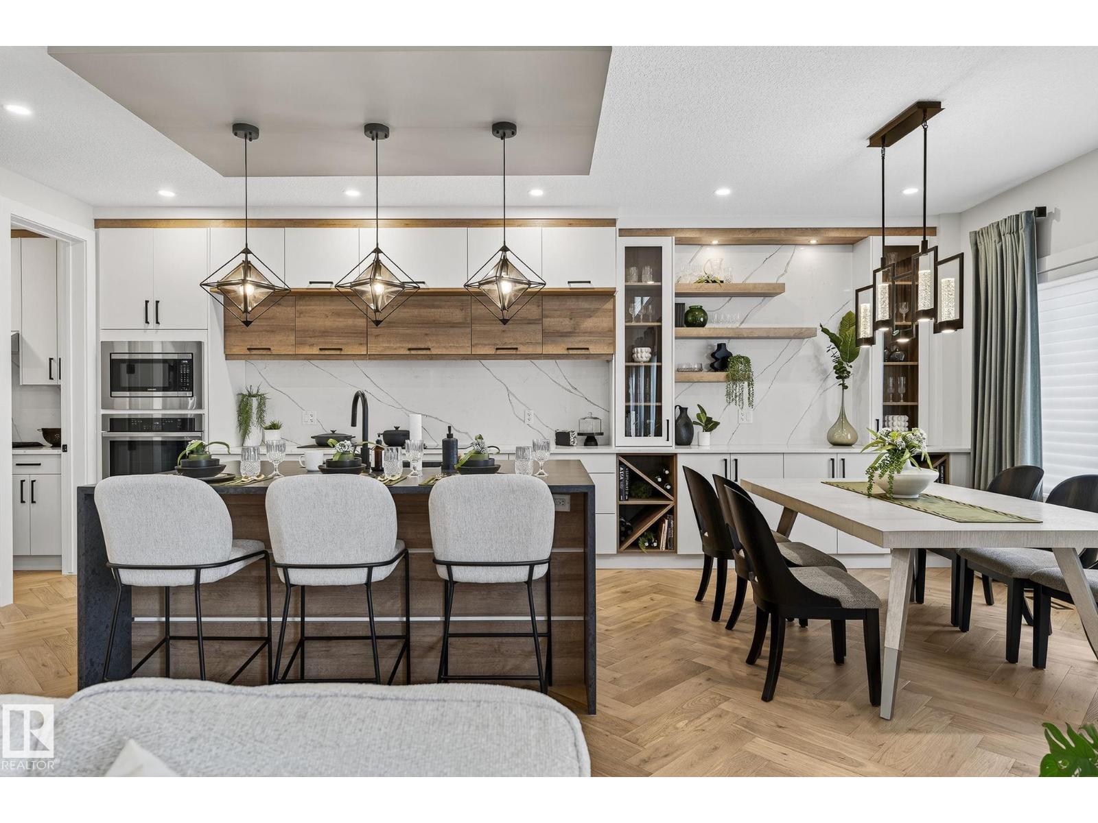Additional image 2 of 17124 2 Street NW, Edmonton, AB, T5Y4G5