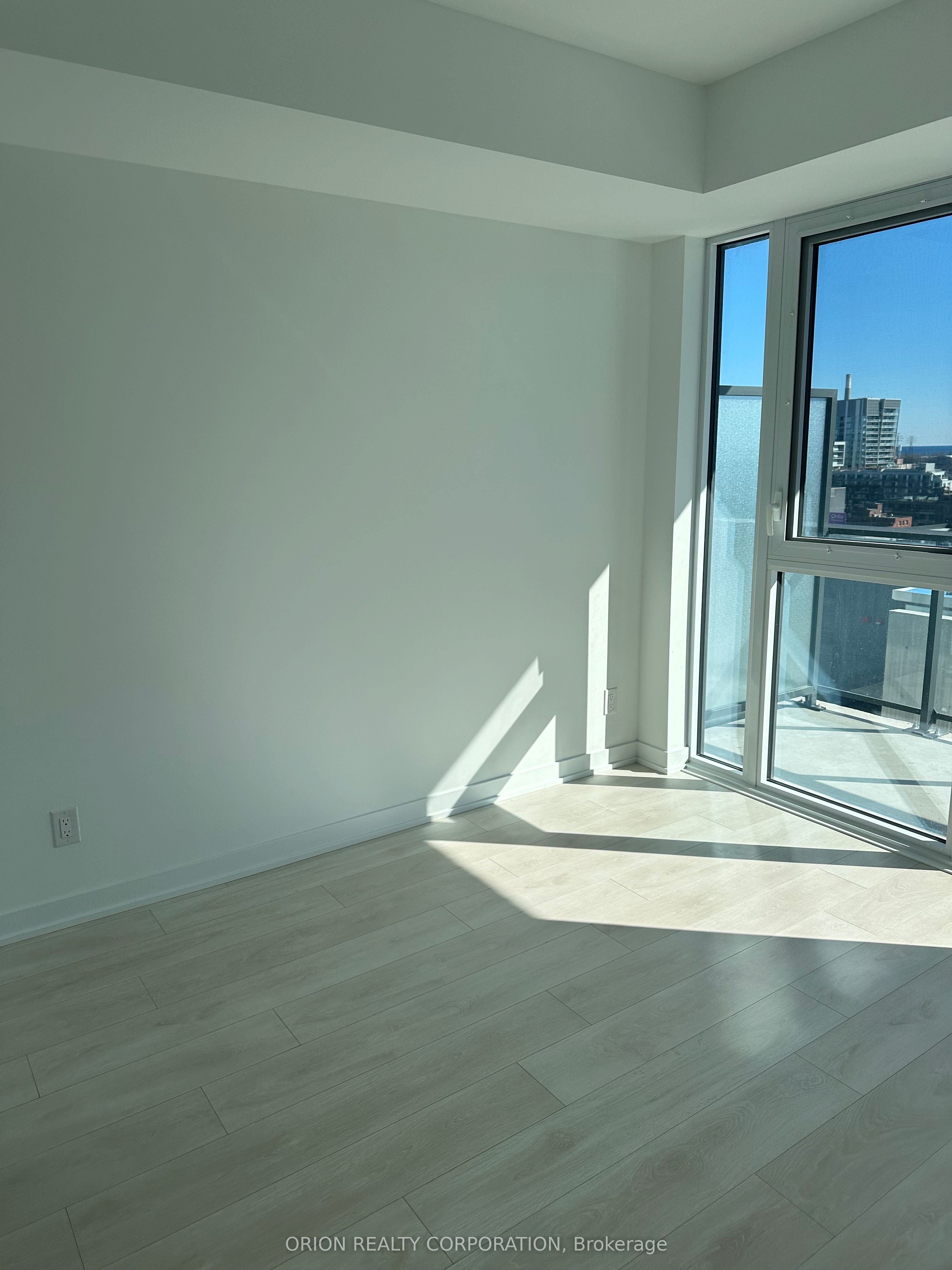 Additional image 5 of 1404-5 Defries Street, Toronto, ON, M5A 0W7