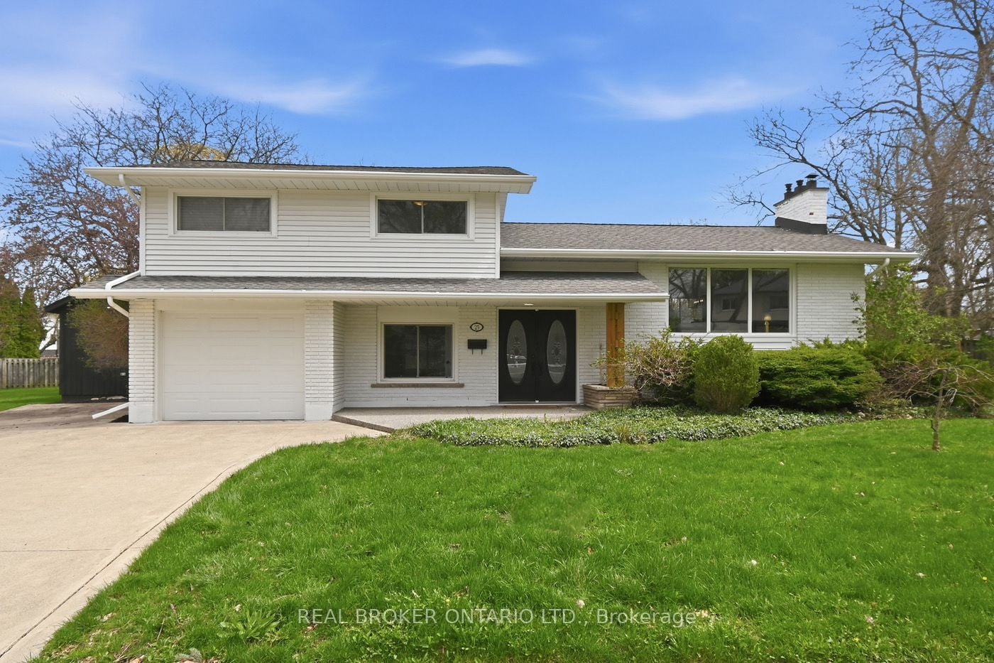 25 Victor Boulevard, St. Catharines, ON, L2T 2B4