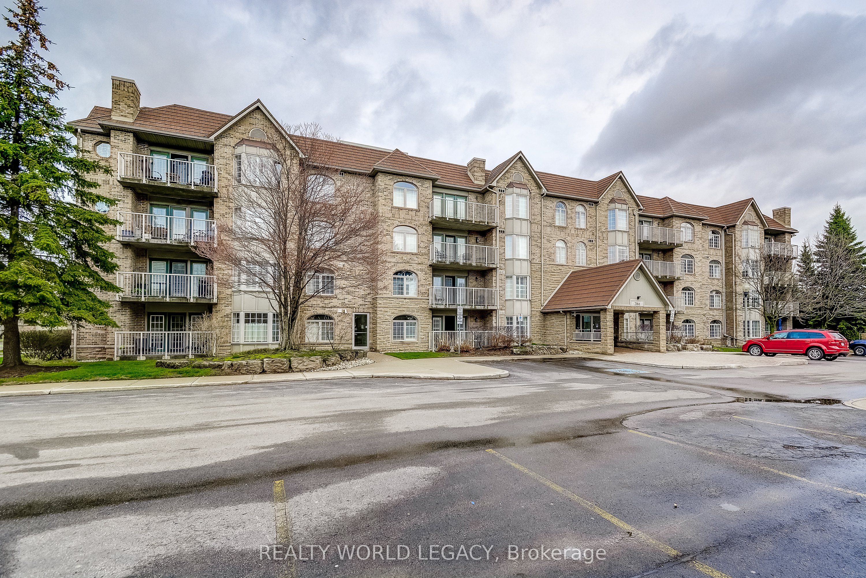 306E-216 Plains Road W, Burlington, ON, L7T 4K8