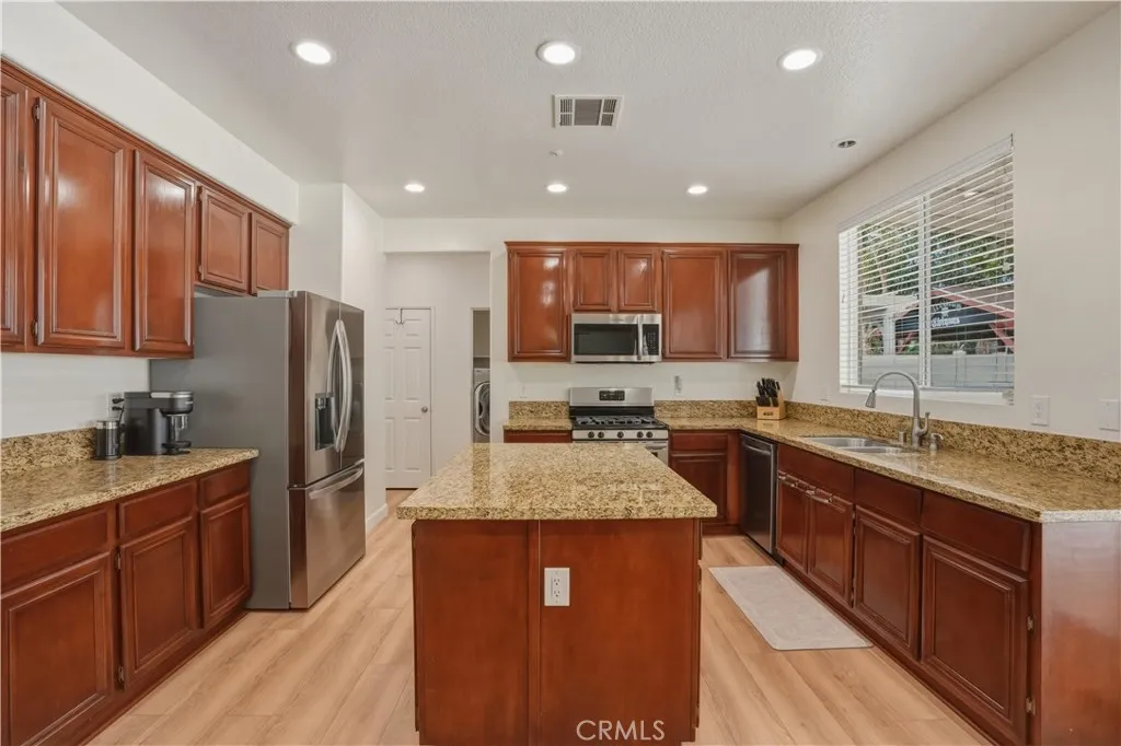 Additional image 15 of 5421 Barrymore Dr, Oxnard, CA 93033