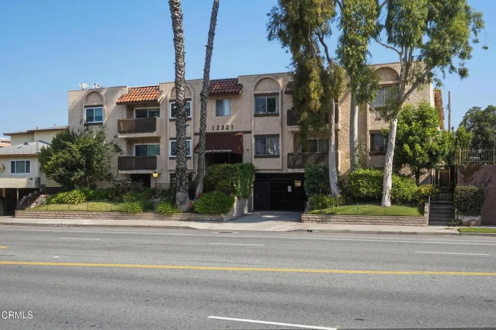 Additional image 21 of 12321 Riverside Drive Unit 204, Valley Village, CA 91607