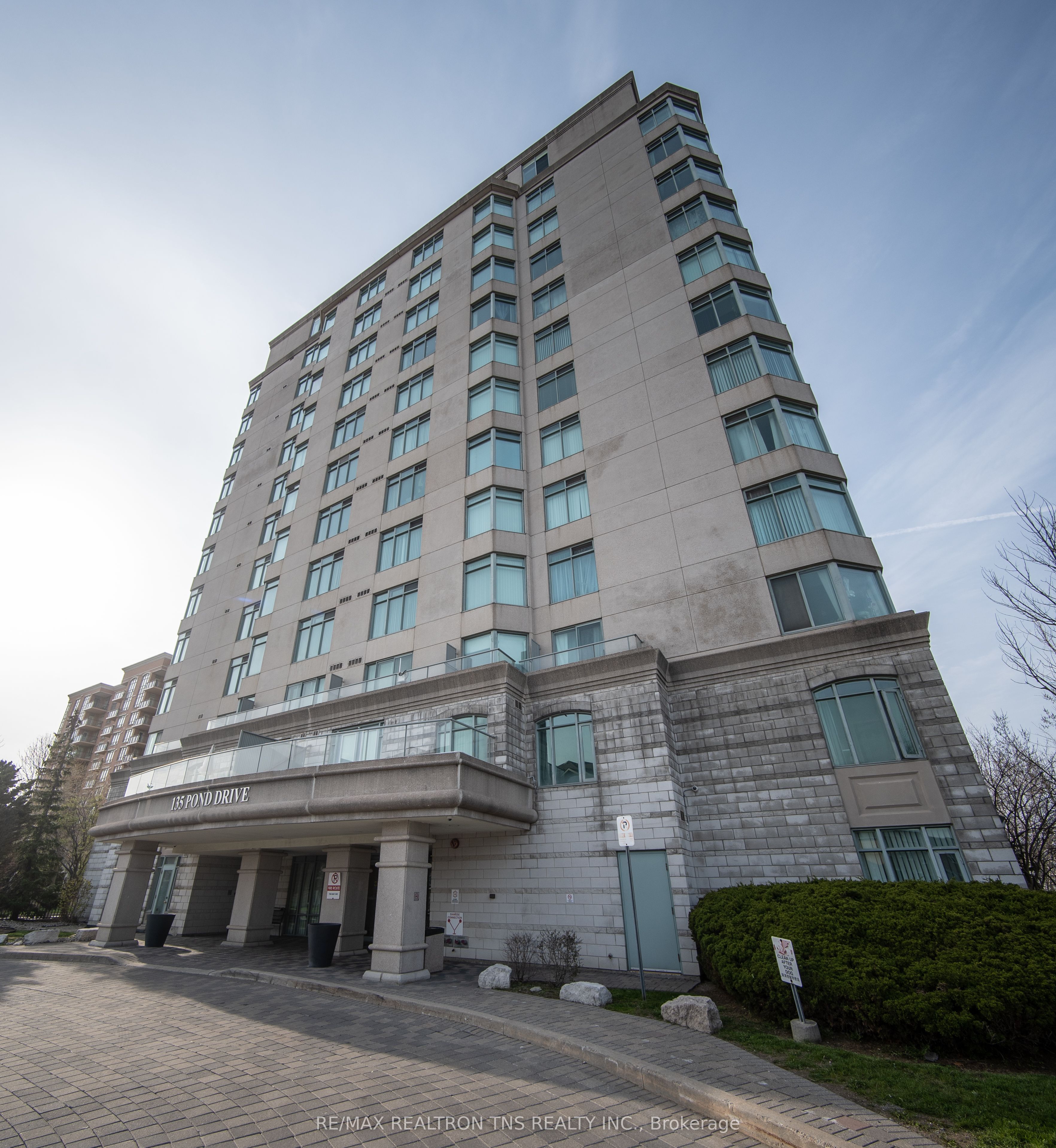 Ph1-135 Pond Drive, Markham, ON, L3T 7V6