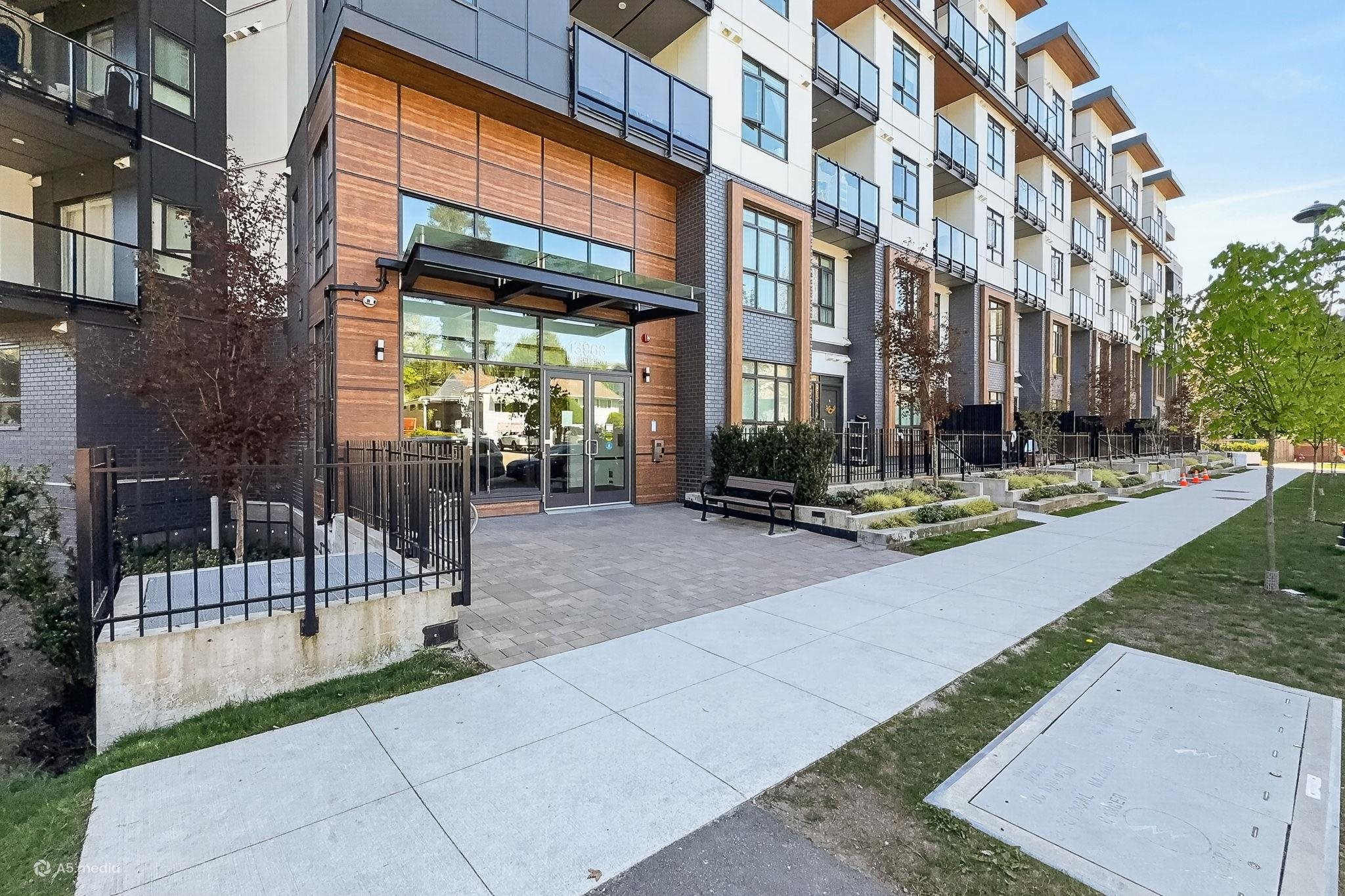 Additional image 4 of 318-13968 Laurel Drive, Surrey, BC, V3T 0S9
