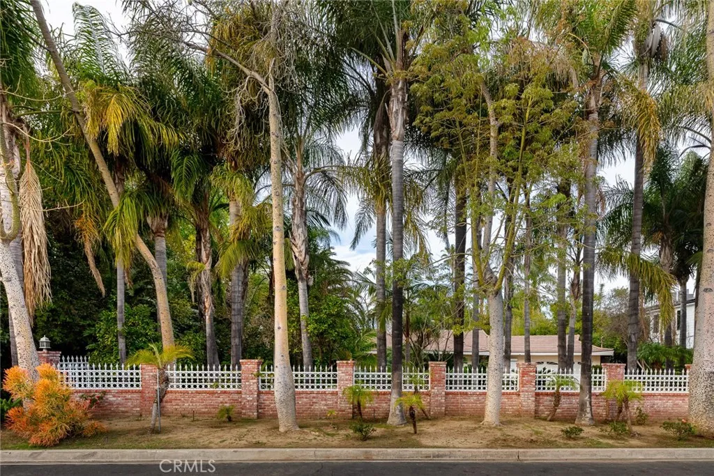Additional image 81 of 22723 Erwin St, Woodland Hills, CA 91367