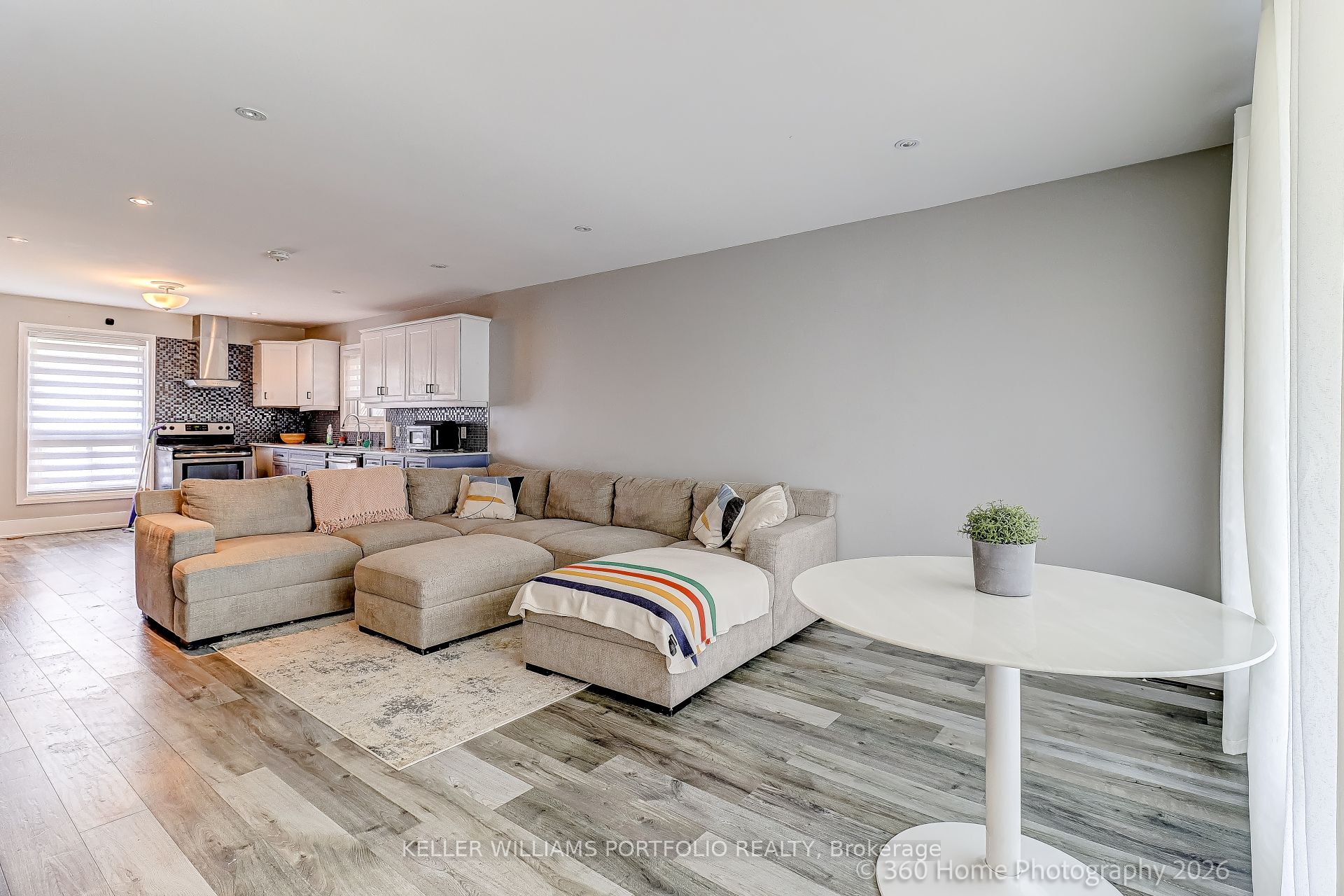 Additional image 3 of Upper Level-962 Willowdale Avenue, Oshawa, ON, L1H 1W4