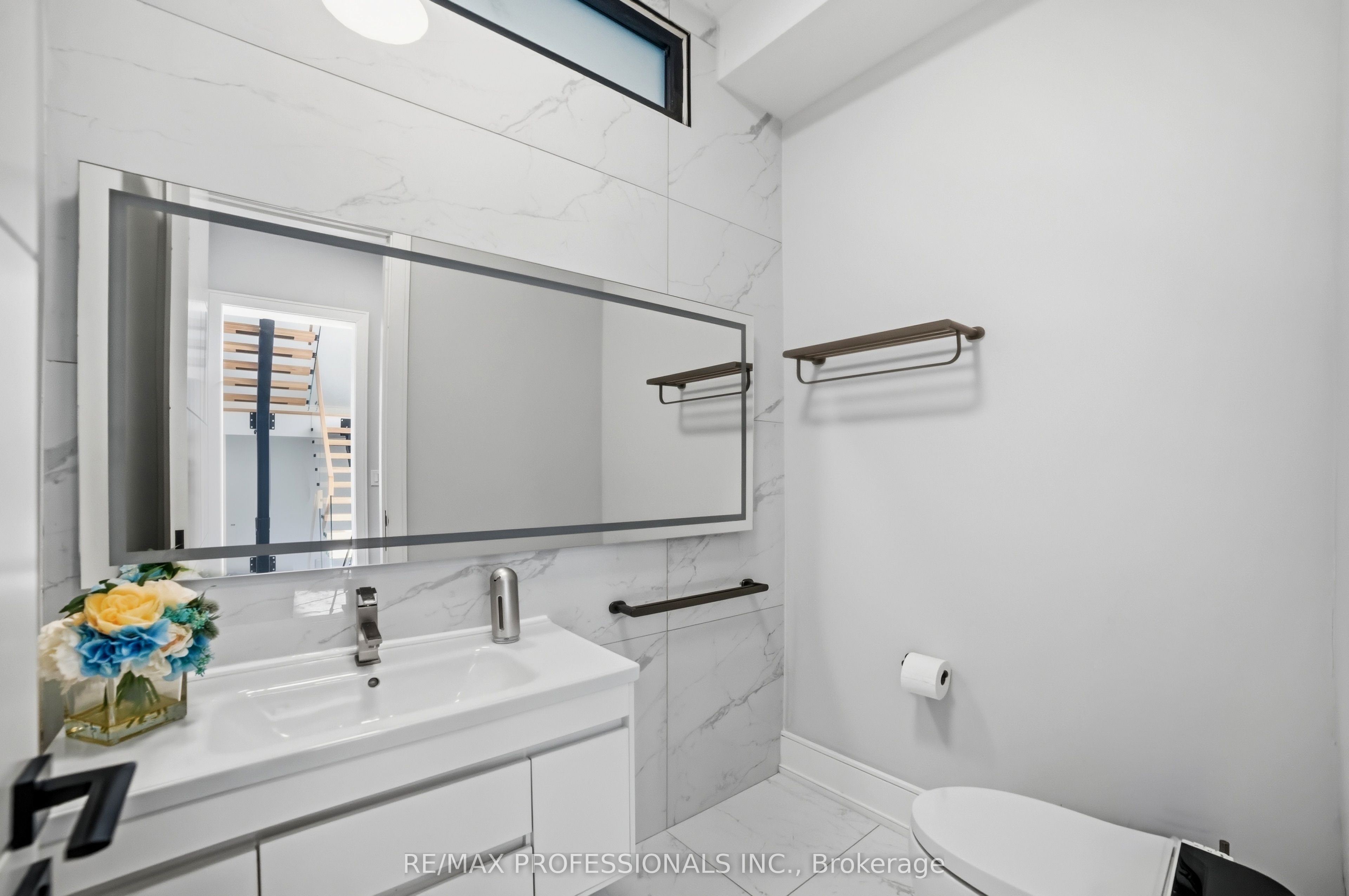 Additional image 4 of 2206 Utley Road, Mississauga, ON, L5J 1X1