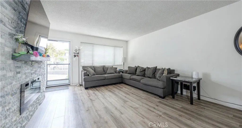 Additional image 72 of 10921 Walnut St, Los Alamitos, CA 90720