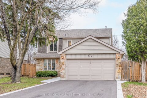 Additional image 8 of 44 Madrid Crescent, Brampton, ON, L6S 2X4