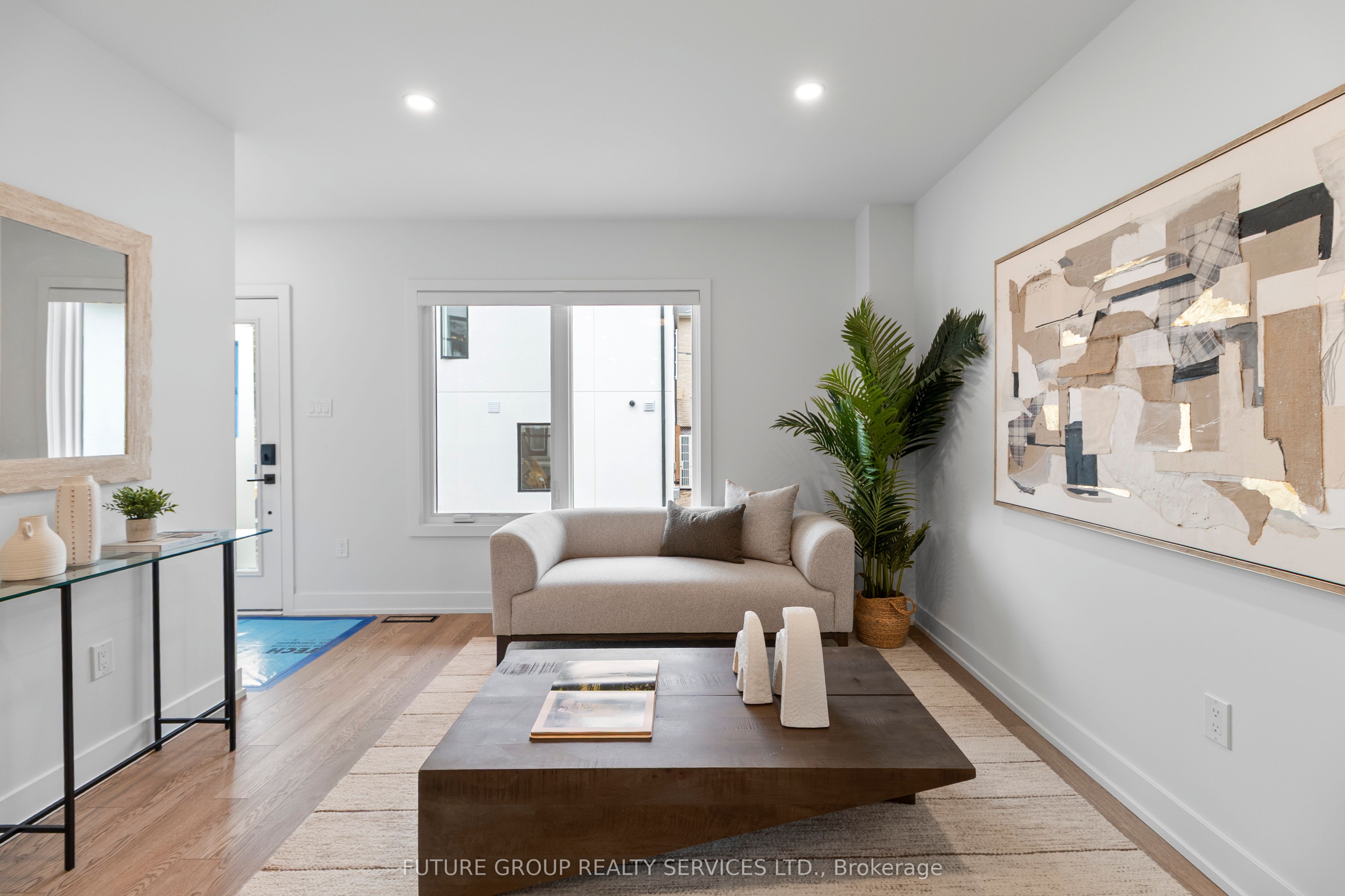 Additional image 6 of Unit 1-34 Poplar Avenue, Toronto, ON, M9B 3R4