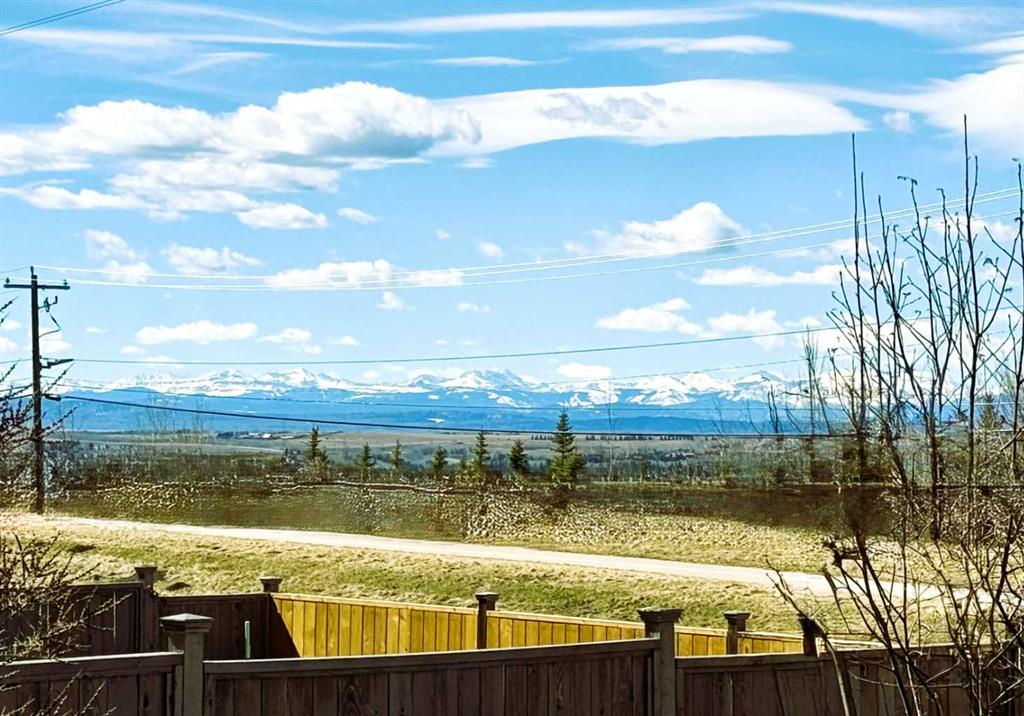 13 Tuscany Ridge Mews NW, Calgary, AB, T3L 3B7