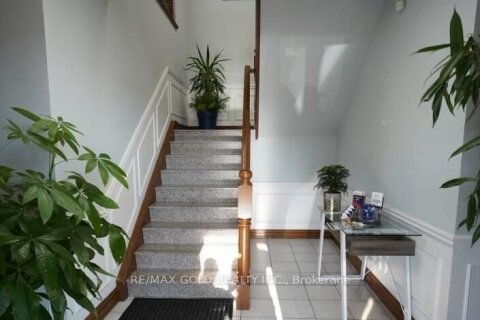 Additional image 8 of 1775 Shawson Drive, Mississauga, ON, L4W 1N8
