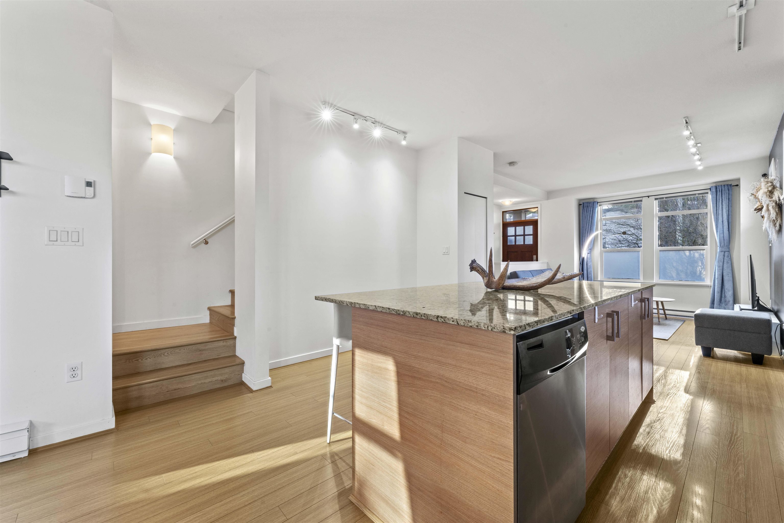 Additional image 4 of 15-5771 Irmin Street, Burnaby, BC, V5J 0C5