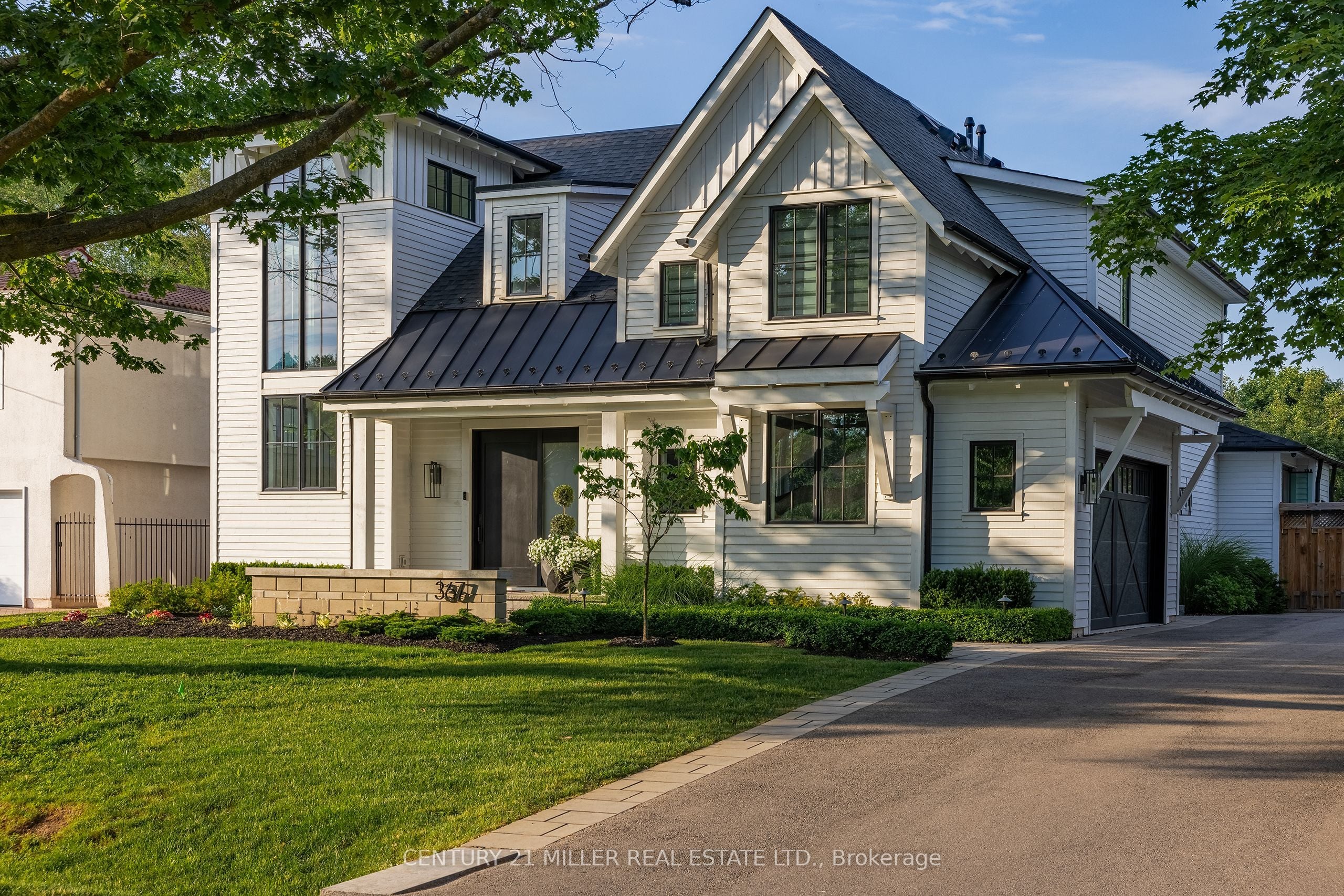367 Seaton Drive, Oakville, ON, L6L 3X9