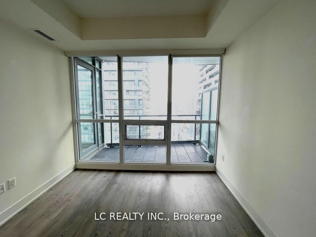 2410-30 Roehampton Avenue, Toronto, ON, M4P 0B9 photo 4