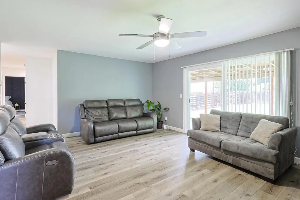 Additional image 9 of 1127 Paula Way, Escondido, CA 92027