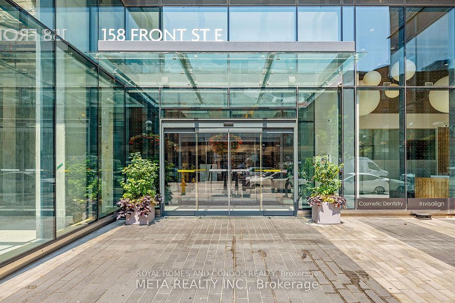 908-158 Front St Street E, Toronto, ON, M5A 1E5
