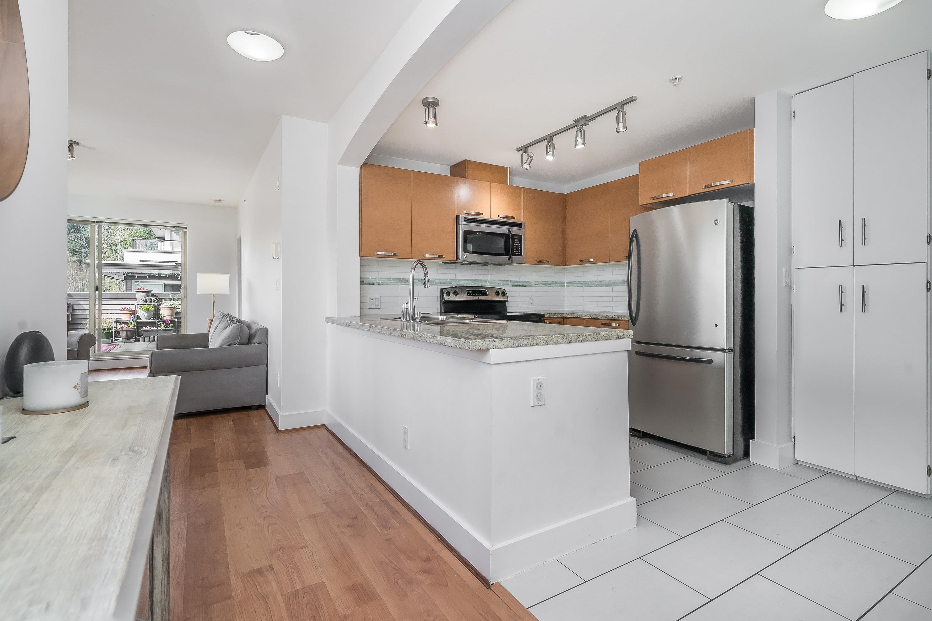 Additional image 6 of 302-7428 Byrnepark Walk, Burnaby, BC, V3N 0B4