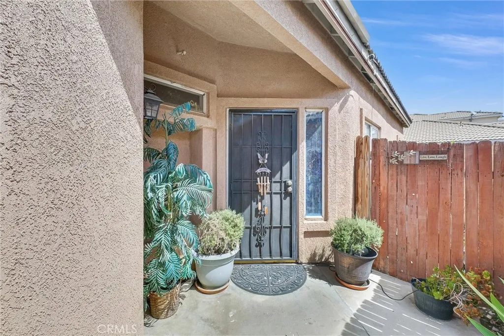 Additional image 3 of 565 Berkshire Ln, San Jacinto, CA 92583