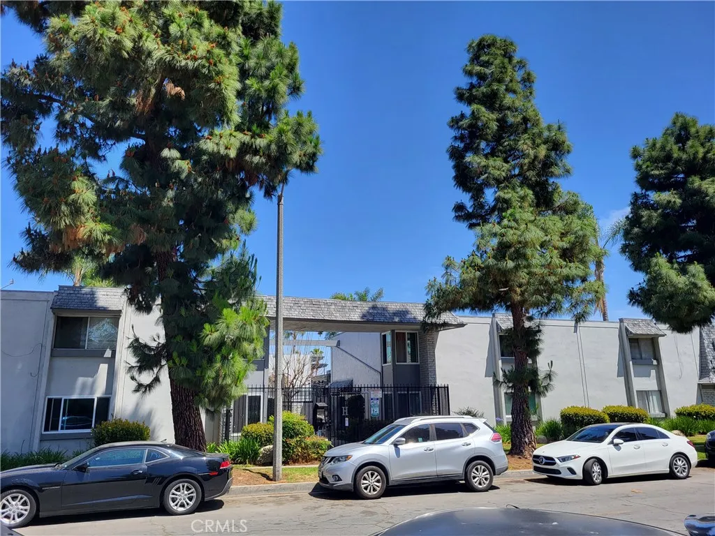 5500 Ackerfield Ave Unit 304, Long Beach, CA 90805 photo 3