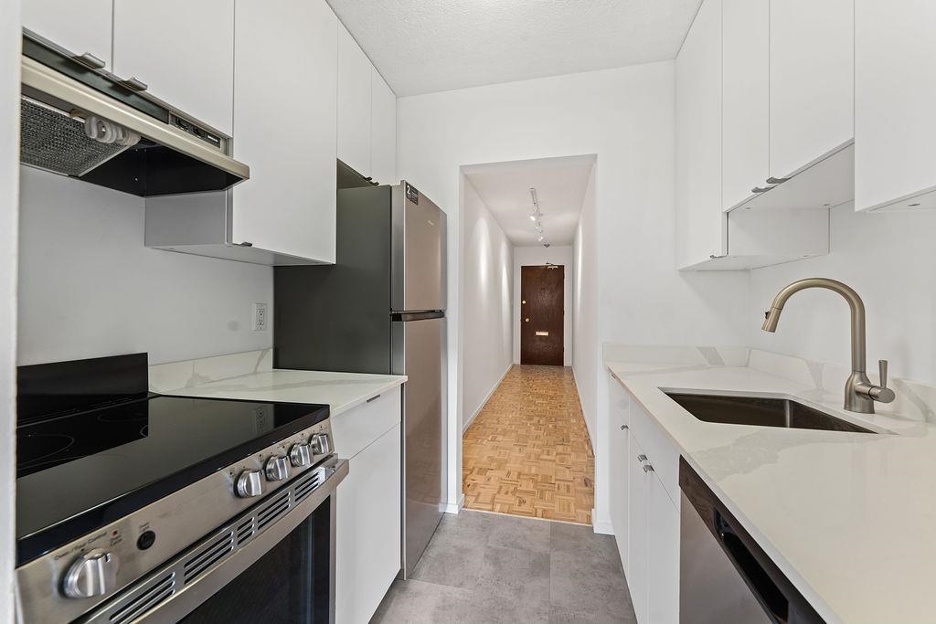 Additional image 4 of 305-2025 2nd Avenue W, Vancouver, BC, V6J 1J6
