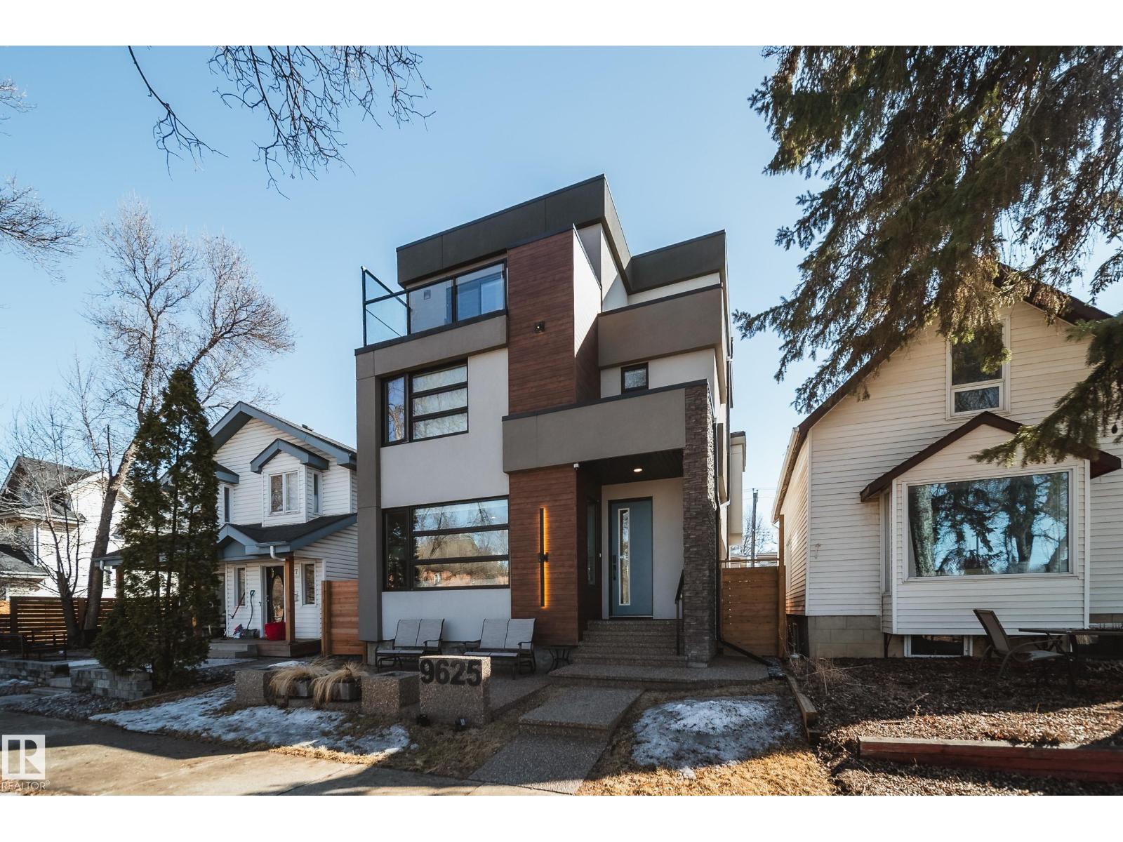 9625 101 Street NW, Edmonton, AB, T5K0W7