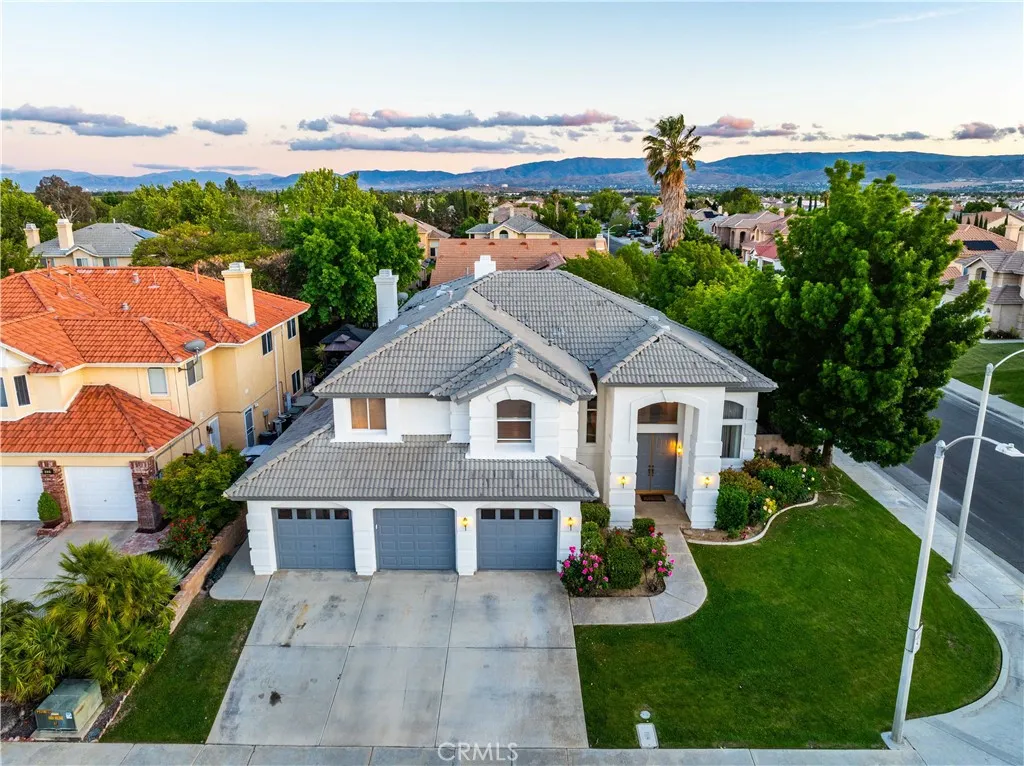 4034 Via Constance, Lancaster, CA 93536