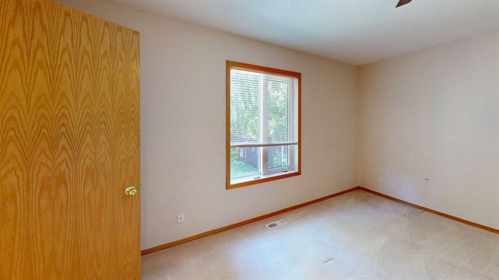 Additional image 6 of 7 Mt Alderson Place W, Lethbridge, AB, T1K 6N7