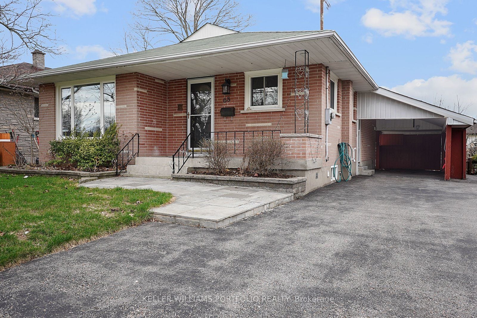 68 Athabasca Street, Oshawa, ON, L1H 7H6