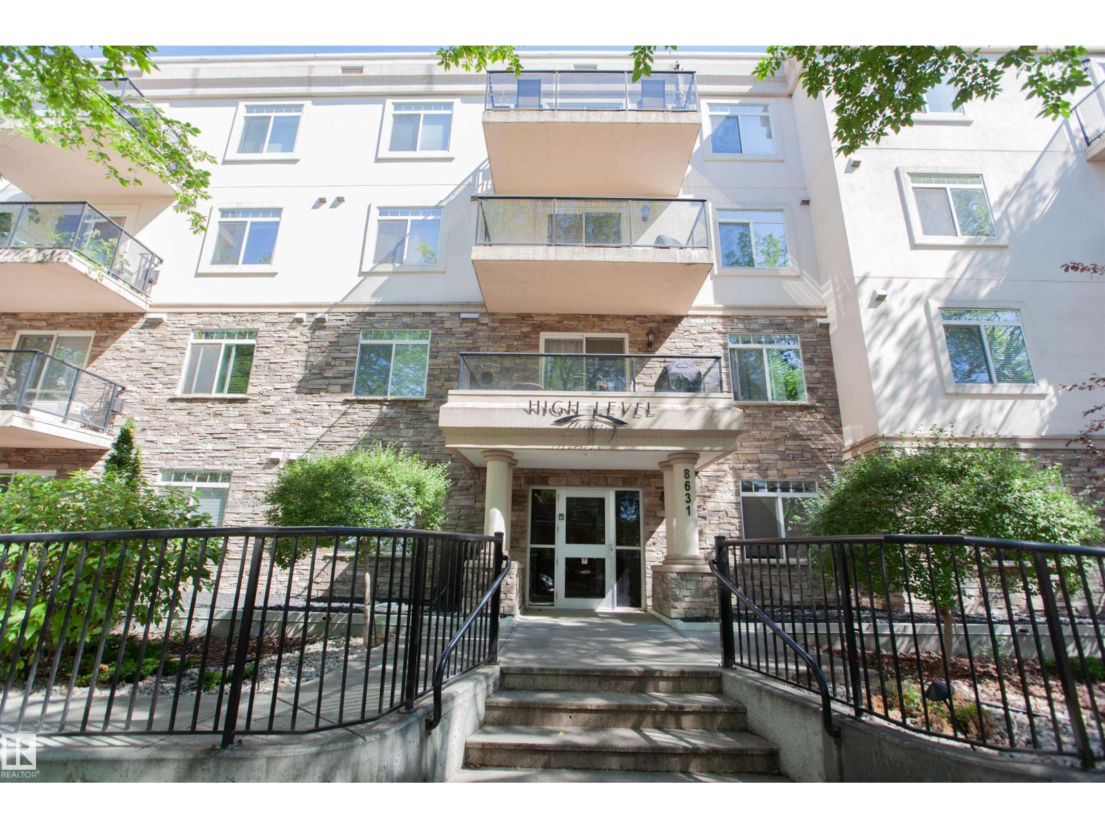202-8631 108 Street NW, Edmonton, AB, T6E4M5