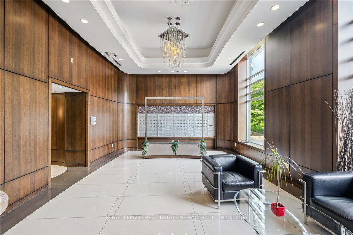Additional image 6 of 908-18 Valley Woods Road, Toronto, ON, M3A 0A1