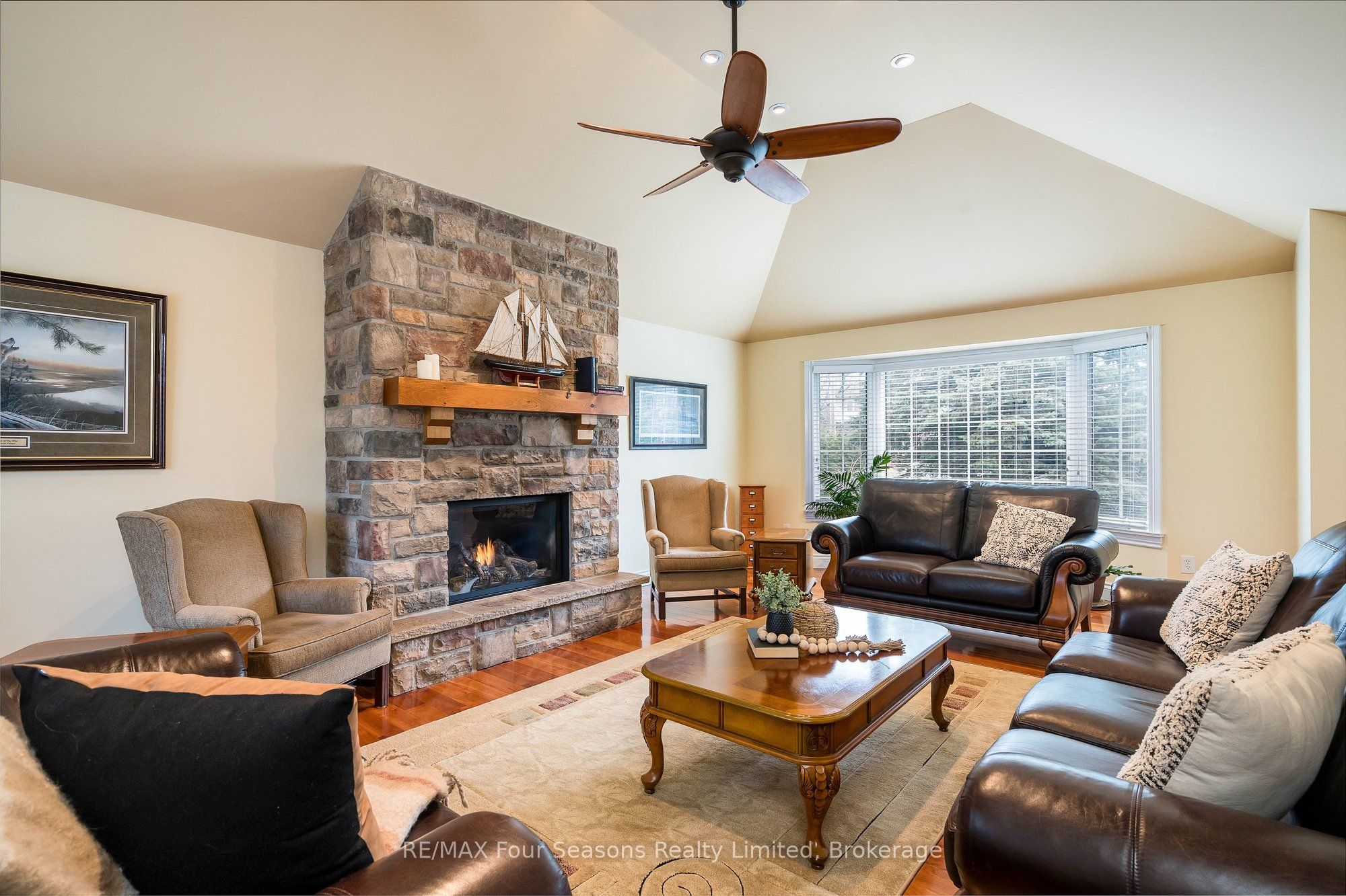 Additional image 3 of 16 Carmichael Crescent, Collingwood, ON, L9Y 4R6